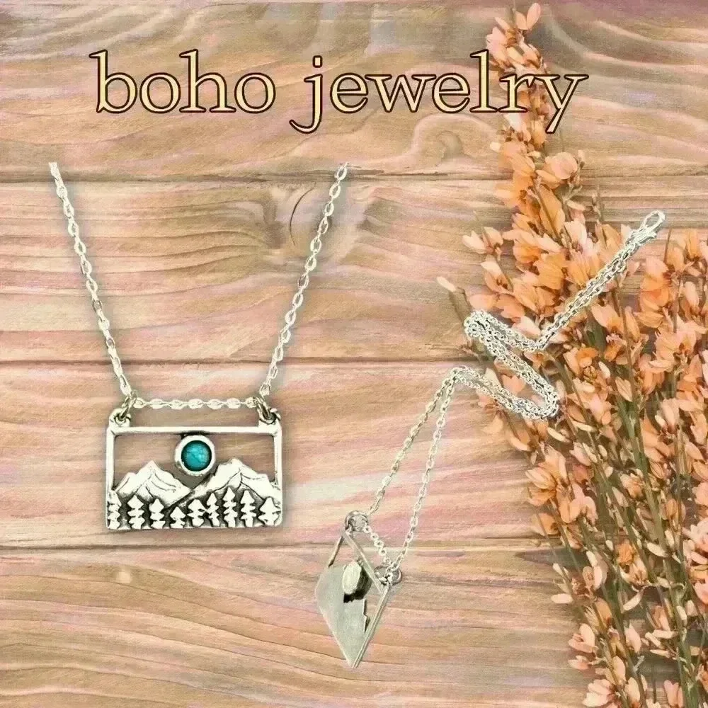 Turquoise Western necklace mountain pendant